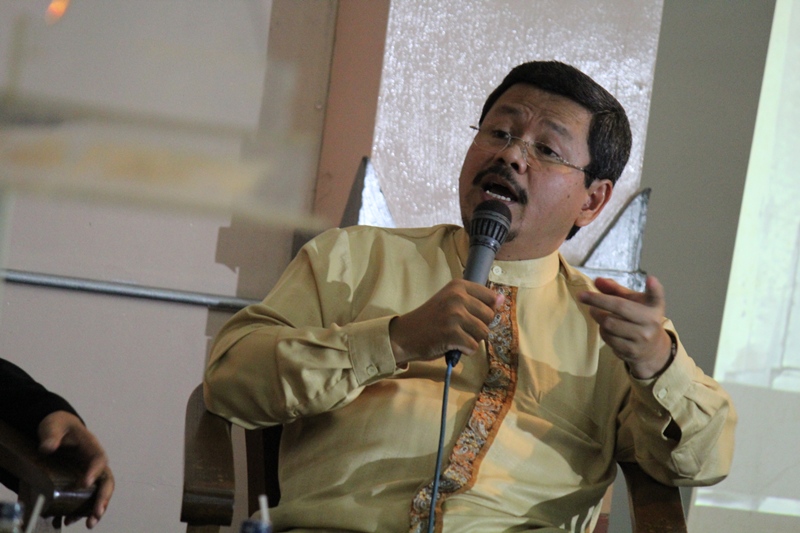 Pak Ismail Yusanto