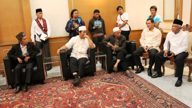 tolak IMB Dubes AS