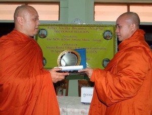 wirathu biksu myanmar anti islam