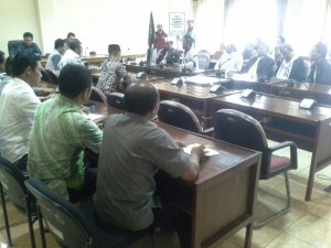 1 Suasana akrab dg Anggota DPRD Kota Batu