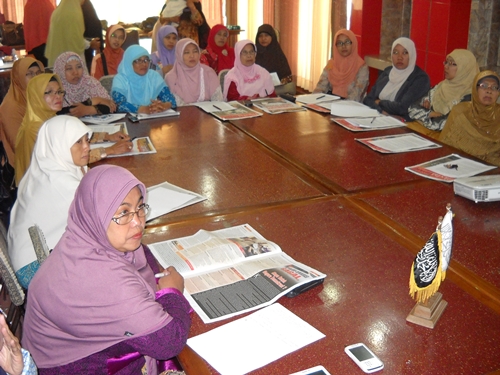 mhti-diskusi tokoh muslimah klaten 3-500 px